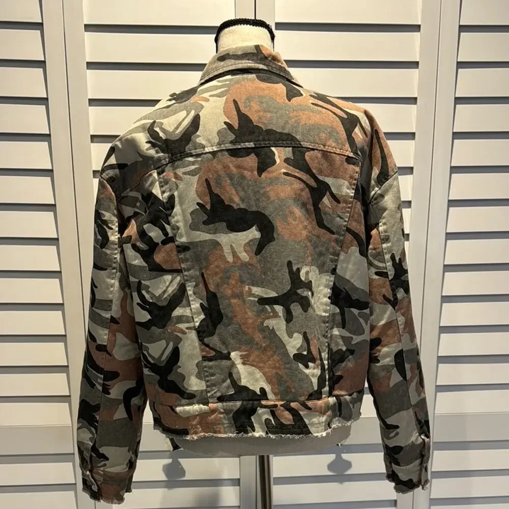 Mystrees Pre Loved Camouflage Denim Women's Jacket. - Picture 6 of 12